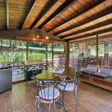 Paradiso Apartamento *